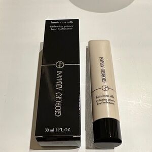 Giorgio Armani Luminous Silk Hydrating Primer